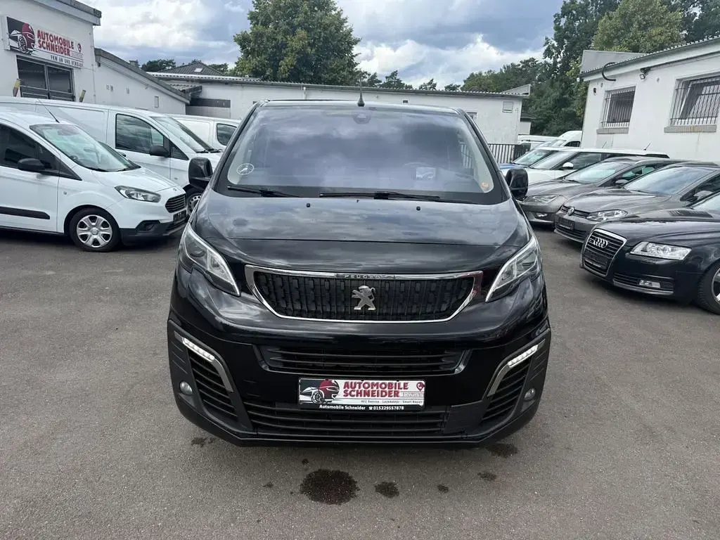 Gebraucht Peugeot Expert Sport 122 PS (89 kW) 2021 Schwarz Van