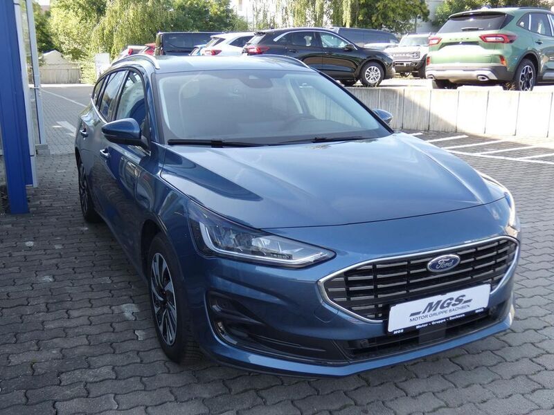Gebraucht Ford Focus Titanium X 125 PS (91 kW) 2024 Chromablau metallic Kombi