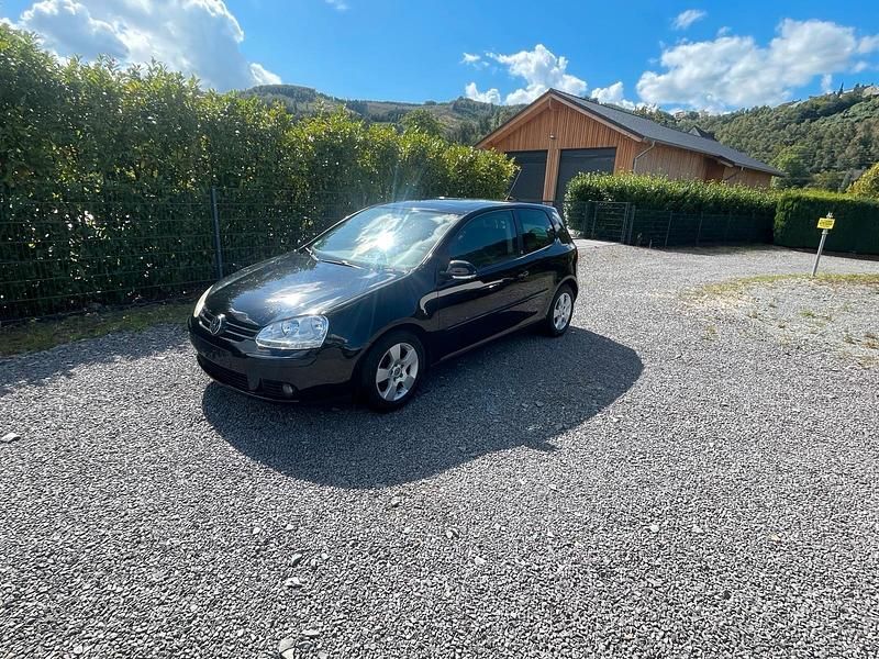 Schwarz Gebraucht 2007 VW Golf V Coupé | 2.450 € (Etwas zu teuer) - Bild 1/4