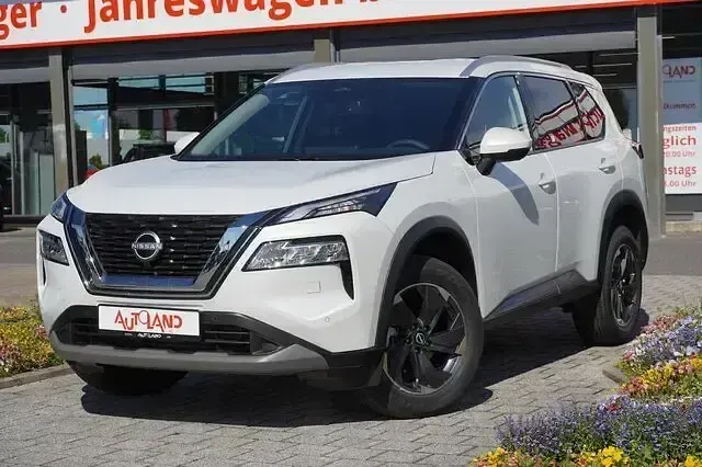 Neu Nissan X-Trail N-Connecta 163 PS (119 kW) 2026 Weiß SUV