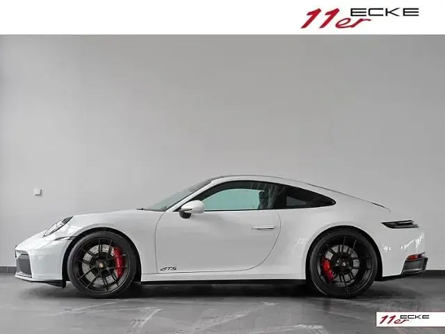 Gebraucht Porsche 992 541 PS (397 kW) 2025 Weiß Coupé