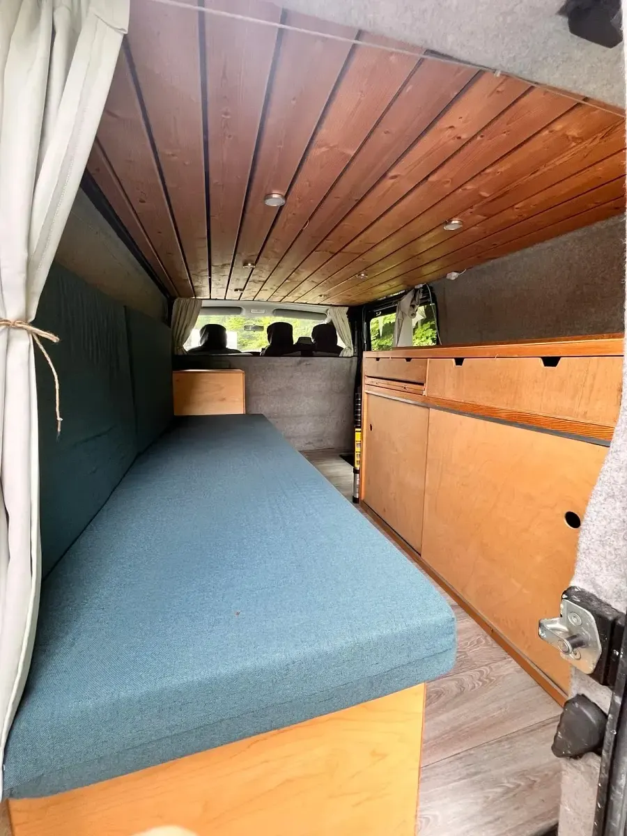 Gebraucht Opel Vivaro 117 PS (86 kW) 2011 Schwarz Van / Kleinbus