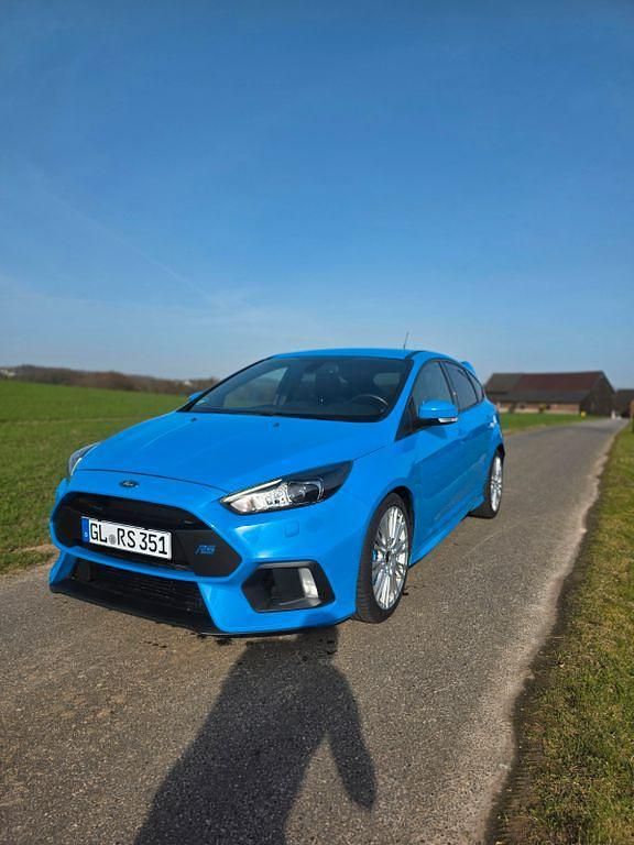 Gebraucht Ford Focus RS 349 PS (256 kW) 2017 Blau Limousine