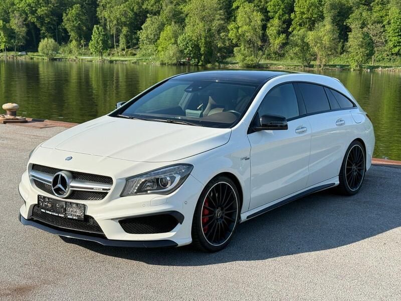 Weiß Gebraucht 2016 Mercedes CLA45 AMG AMG Kombi | 23.750 € (Superpreis) - Bild 1/4