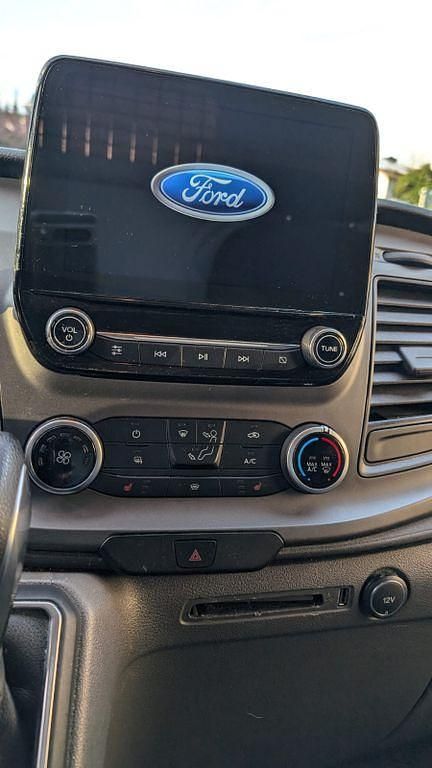 Gebraucht Ford Transit Custom 131 PS (96 kW) 2018 Weiß Van / Kleinbus