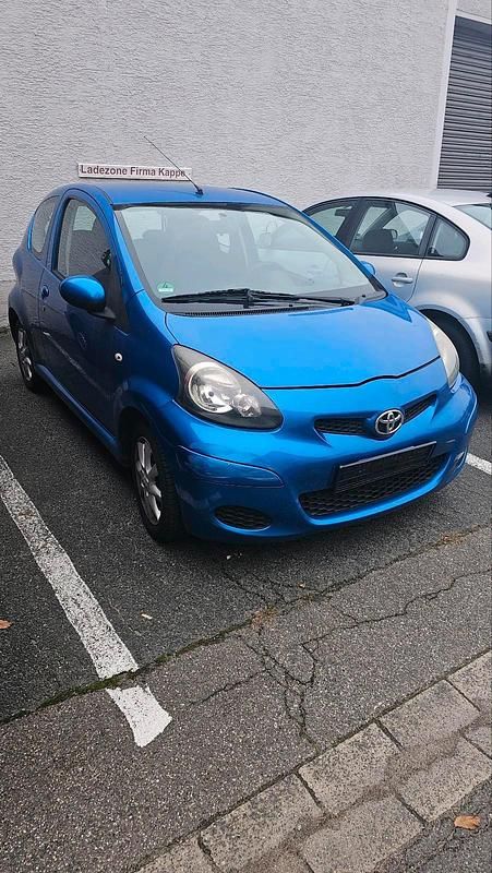 Gebraucht Toyota Aygo 2010 Blau Kleinwagen