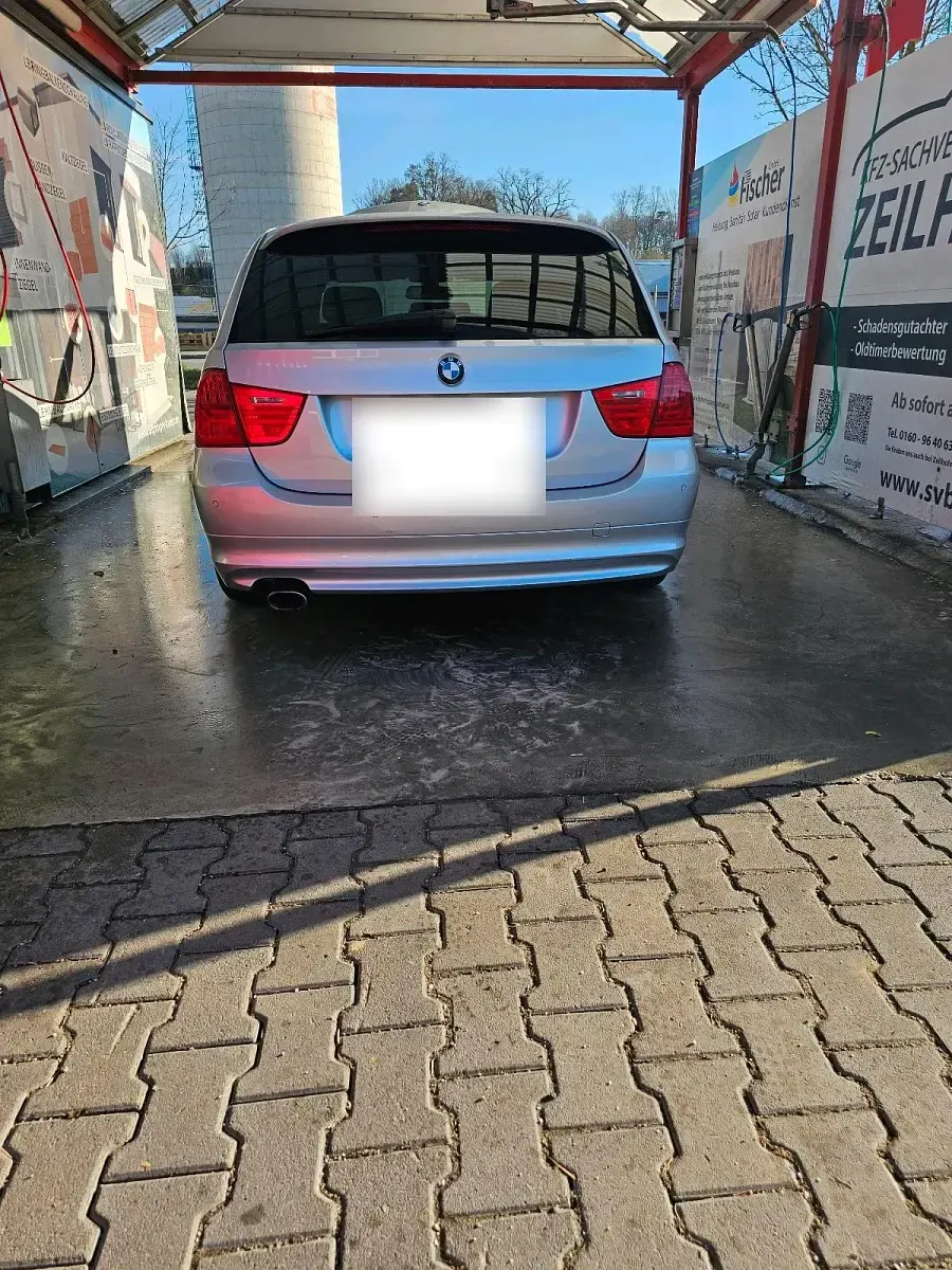 Gebraucht BMW 320 184 PS (135 kW) 2012 Grün Kombi