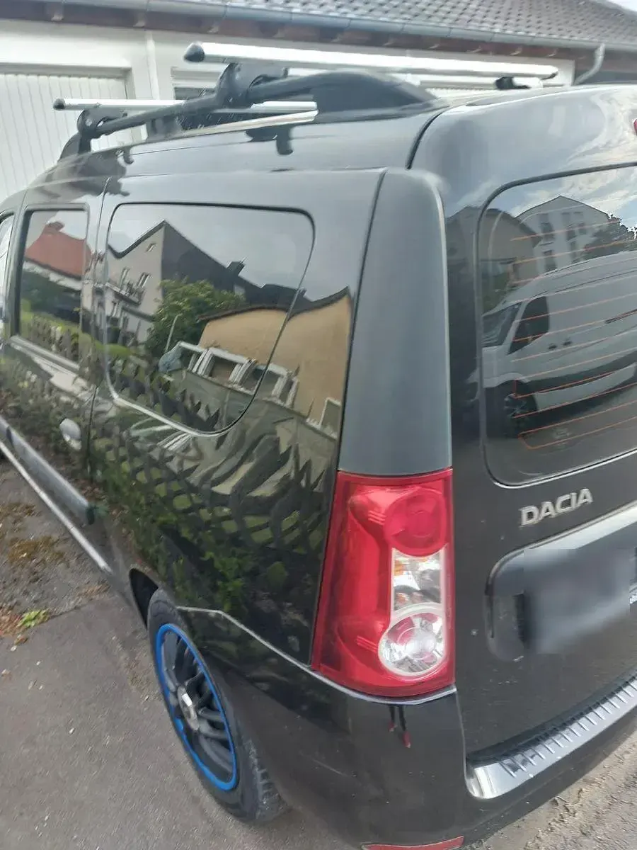 Gebraucht Dacia Logan MCV 75 PS (55 kW) 2010 Schwarz Kombi