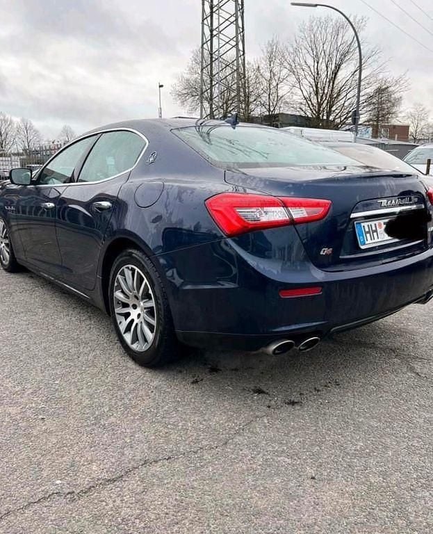 Gebraucht Maserati Ghibli 409 PS (300 kW) 2016 Blau Limousine