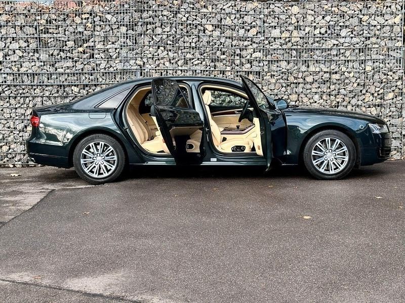 Usata Audi A8 500 CV (367 kW) 2018 Verde Berlina