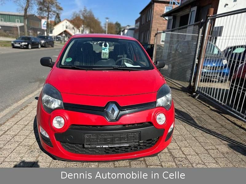 Second-hand Renault Twingo Expression 75 CP (55 kW) 2014 Roșu Hatchback