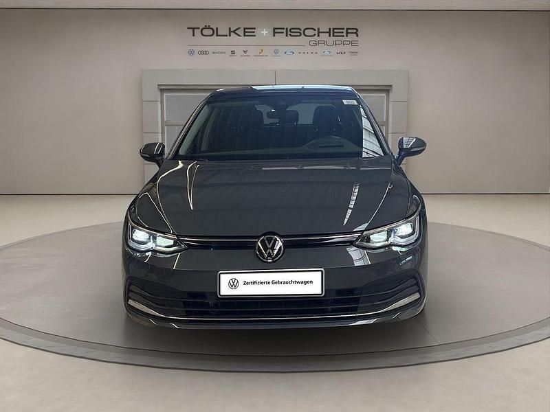 Gebraucht VW Golf VIII Active 150 PS (110 kW) 2022 Delfingrau (metallic) Limousine