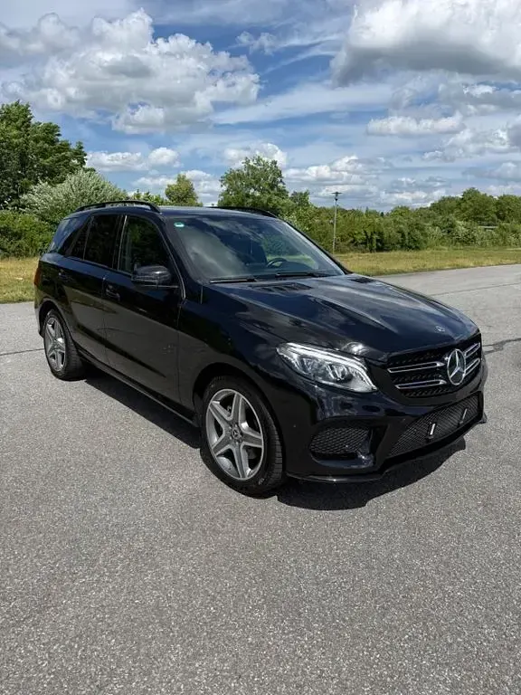 Gebraucht Mercedes GLE350 258 PS (189 kW) 2016 Schwarz SUV