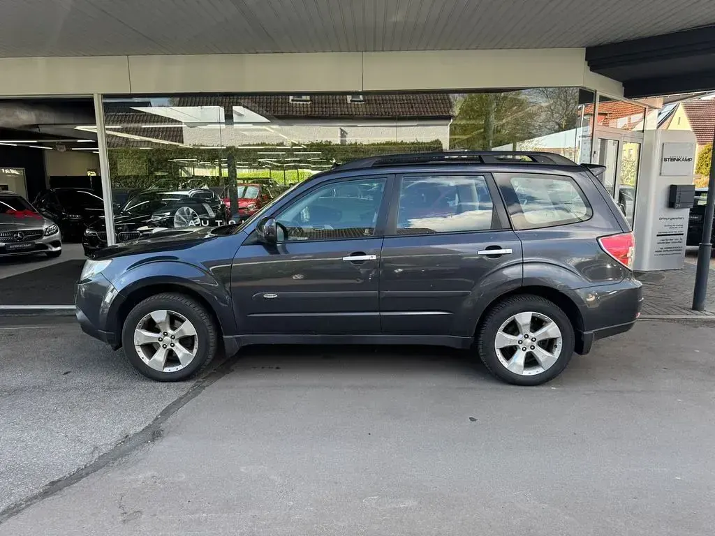 Gebraucht Subaru Forester 147 PS (108 kW) 2009 Grau SUV