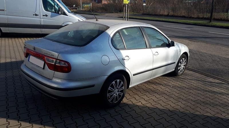 Gebraucht Seat Toledo 101 PS (74 kW) 2000 Silber Limousine