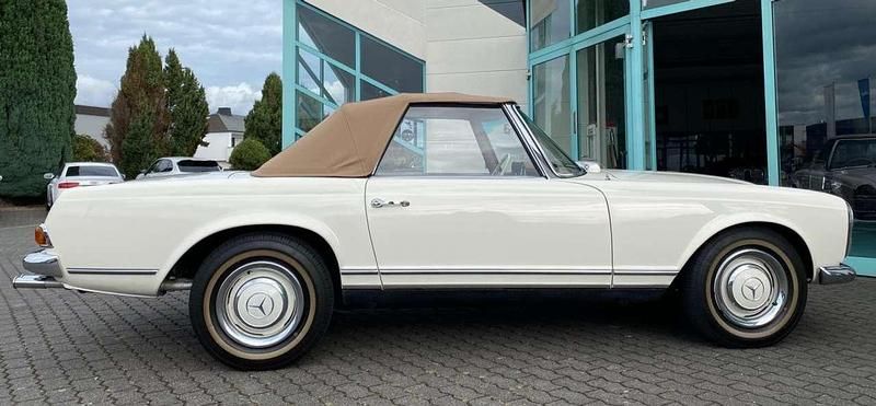 Gebraucht Mercedes 230 150 PS (110 kW) 1965 Weiß Cabrio