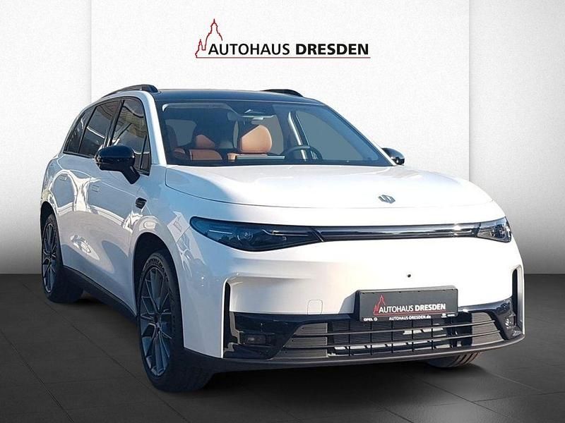 Gebraucht Leapmotor C10 215 PS (158 kW) 2025 Pearly white SUV