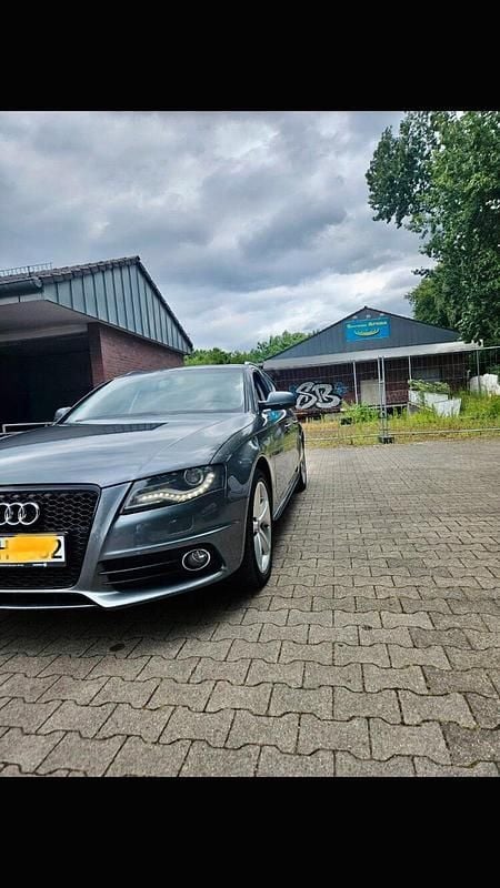 Gebraucht Audi A4 S-Line 211 PS (155 kW) 2012 Grau Kombi