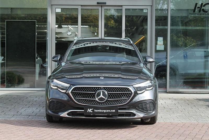 Gebraucht Mercedes E220 All-Terrain 200 PS (147 kW) 2025 Grau Kombi