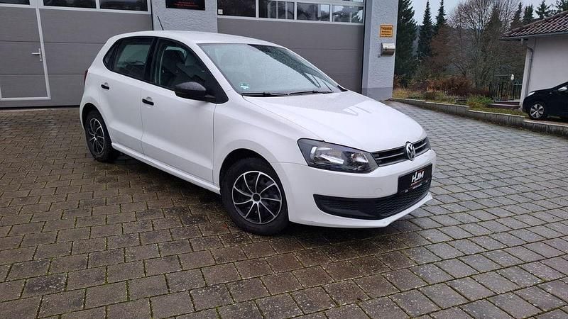 Gebraucht VW Polo Trendline 69 PS (50 kW) 2010 Weiß Limousine
