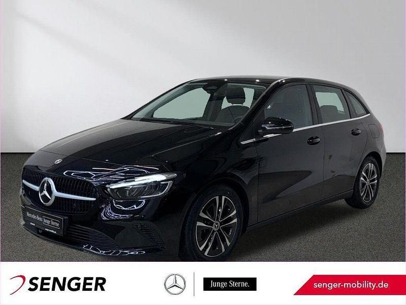 Schwarz Gebraucht 2024 Mercedes B180 Van / Kleinbus | 32.230 € (Etwas zu teuer) - Bild 1/4