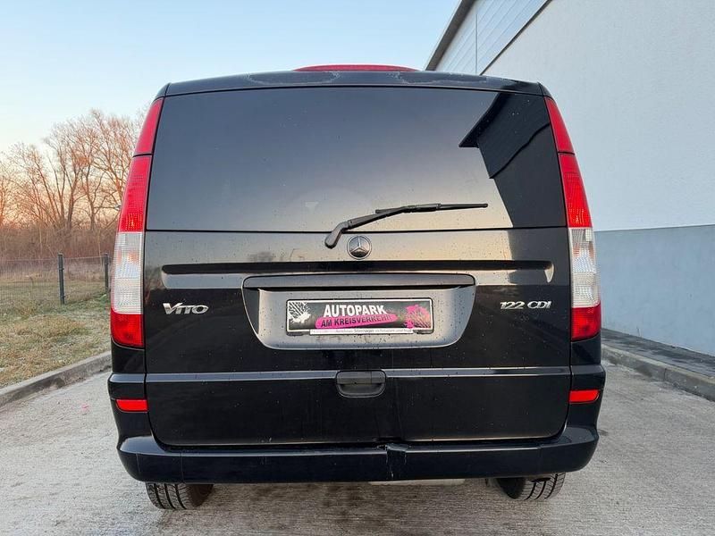 Gebraucht Mercedes Vito 224 PS (164 kW) 2011 Schwarz Van