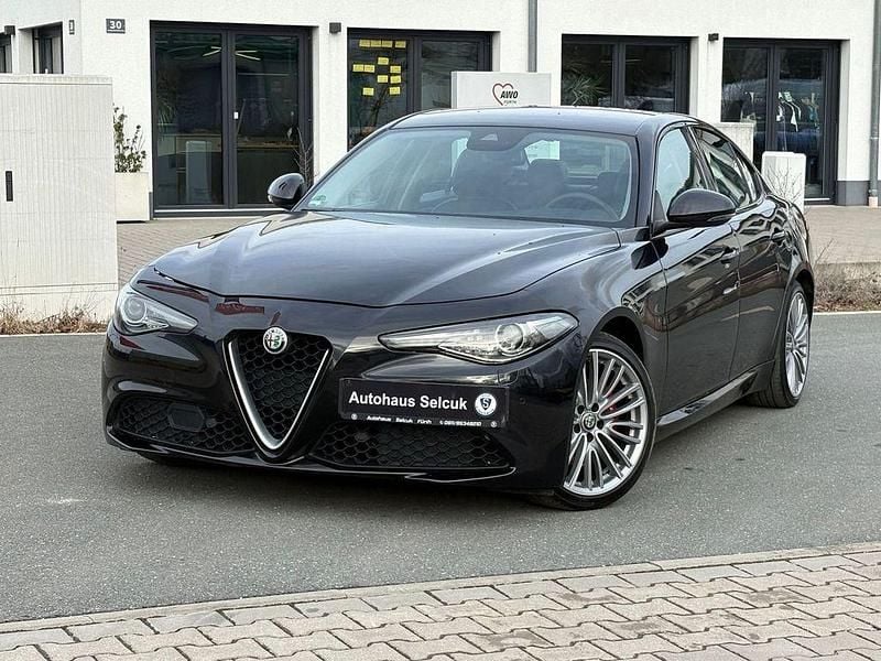 Gebraucht Alfa Romeo Giulia Super 200 PS (147 kW) 2017 Magnet black Limousine