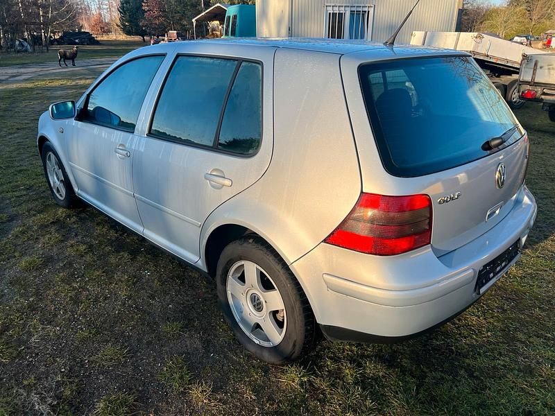 Gebraucht VW Golf IV 125 PS (91 kW) 1998 Silber Kleinwagen