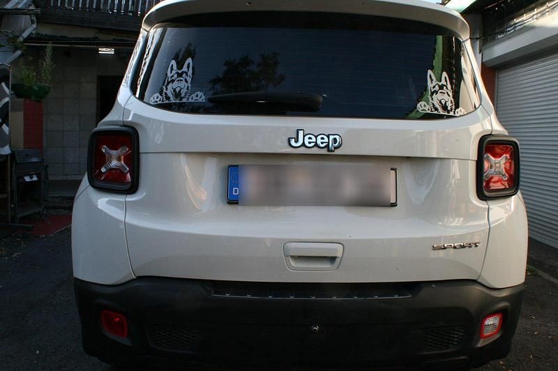 Gebraucht Jeep Renegade Sport 120 PS (88 kW) 2022 Weiß SUV