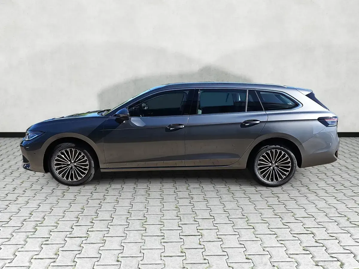 Neu VW Passat Elegance 150 PS (110 kW) 2026 Diabasgrau metallic Kombi