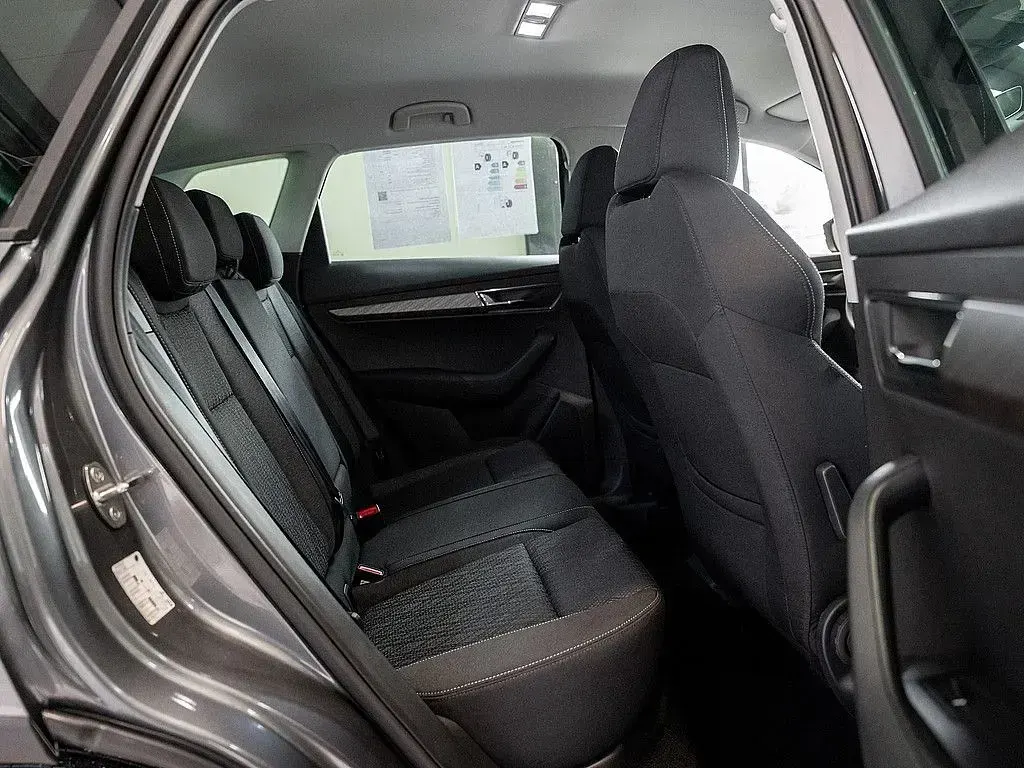 Neu Skoda Karoq Tour 150 PS (110 kW) 2026 Grau SUV