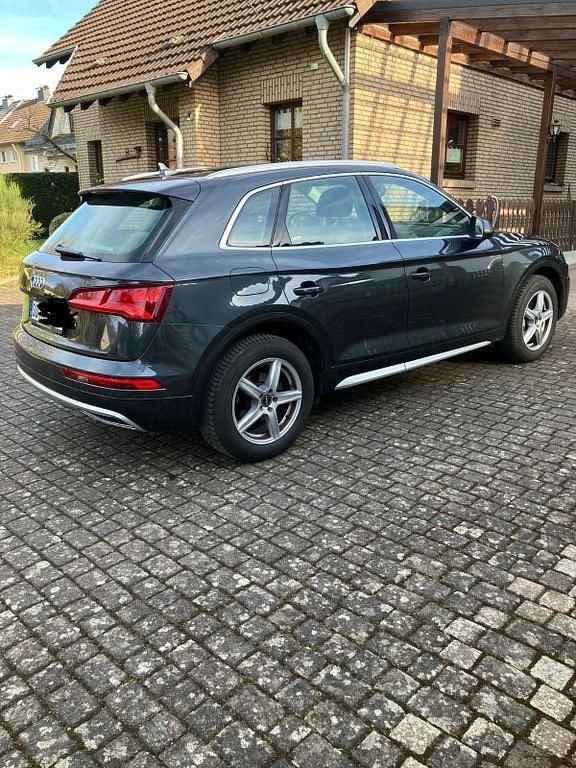 Gebraucht Audi Q5 150 PS (110 kW) 2018 Grau SUV