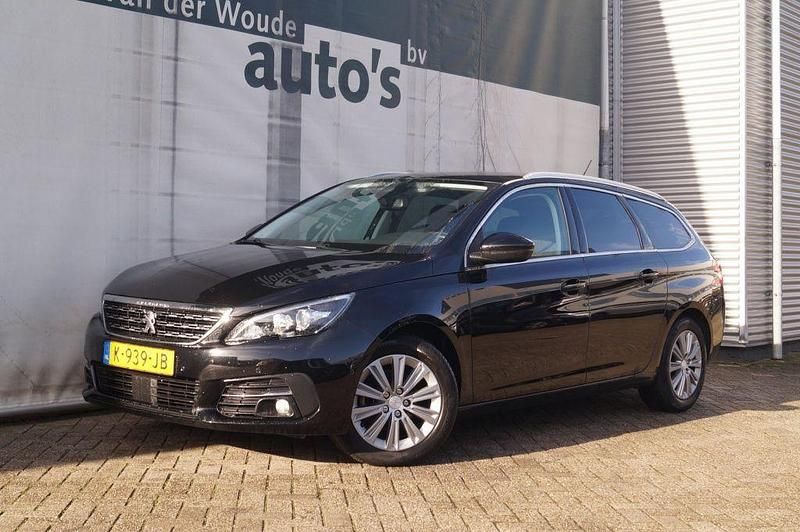 Gebraucht Peugeot 308 SW Allure 110 PS (80 kW) 2021 Schwarz Kombi