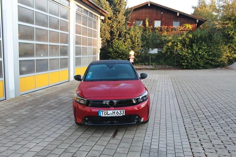 Gebraucht Opel Corsa 101 PS (74 kW) 2024 Rot Limousine