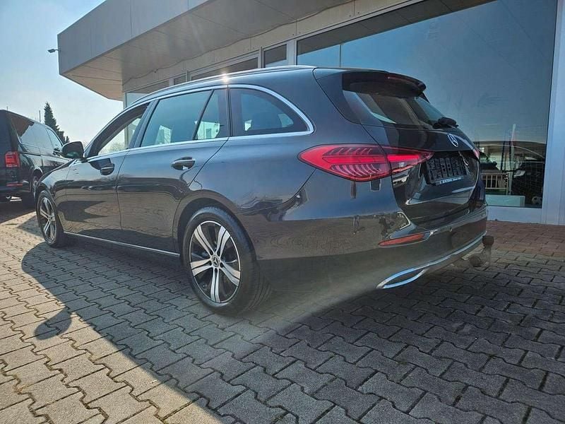 Gebraucht Mercedes C220 Avantgarde 200 PS (147 kW) 2022 Grau Kombi