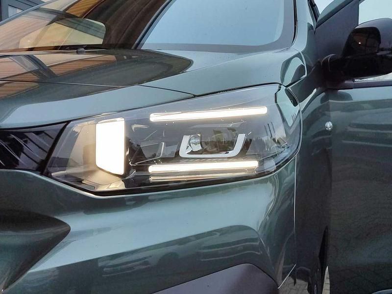 Neu Citroën Spacetourer 177 PS (130 kW) 2025 Grün Van / Kleinbus