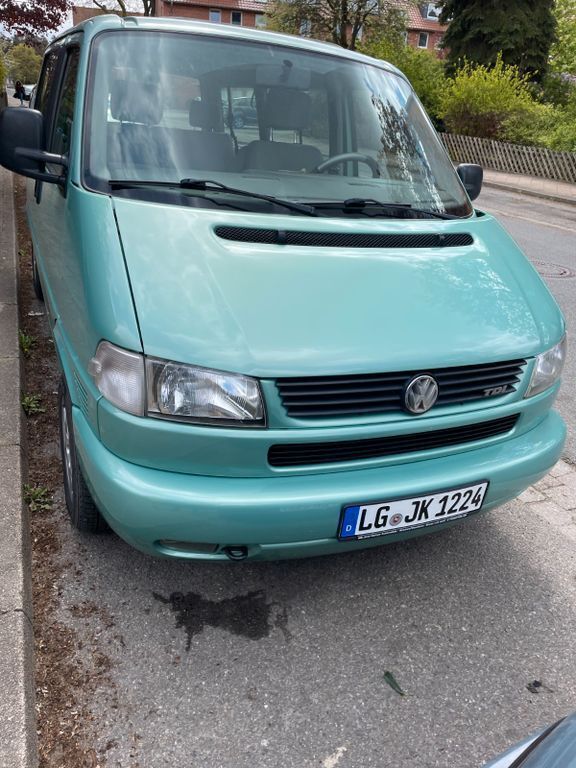 Grün Gebraucht 1996 VW T4 Van | 8.000 € - Bild 1/4