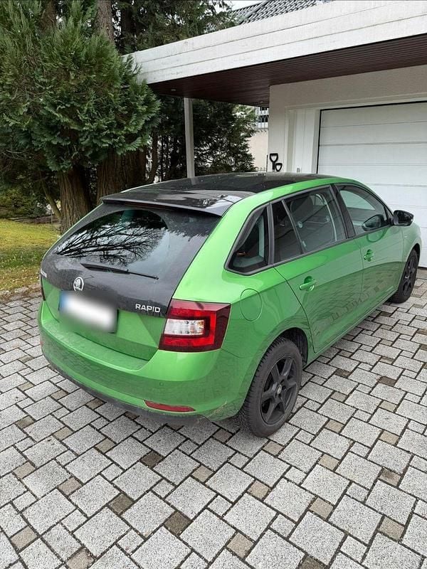 Gebraucht Skoda Rapid 110 PS (80 kW) 2018 Grün Kleinwagen