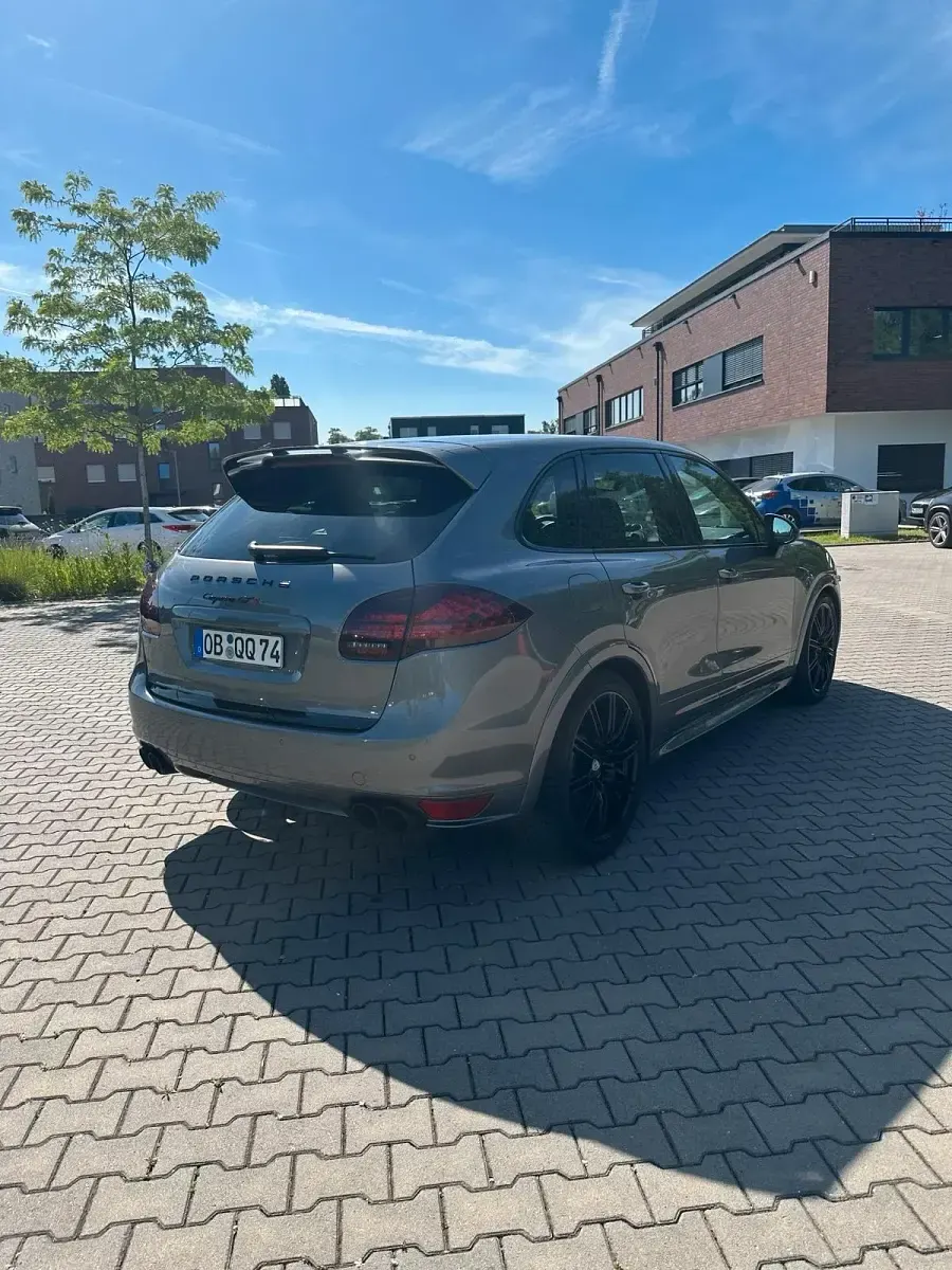 Gebraucht Porsche Cayenne GTS 420 PS (308 kW) 2013 Grau SUV