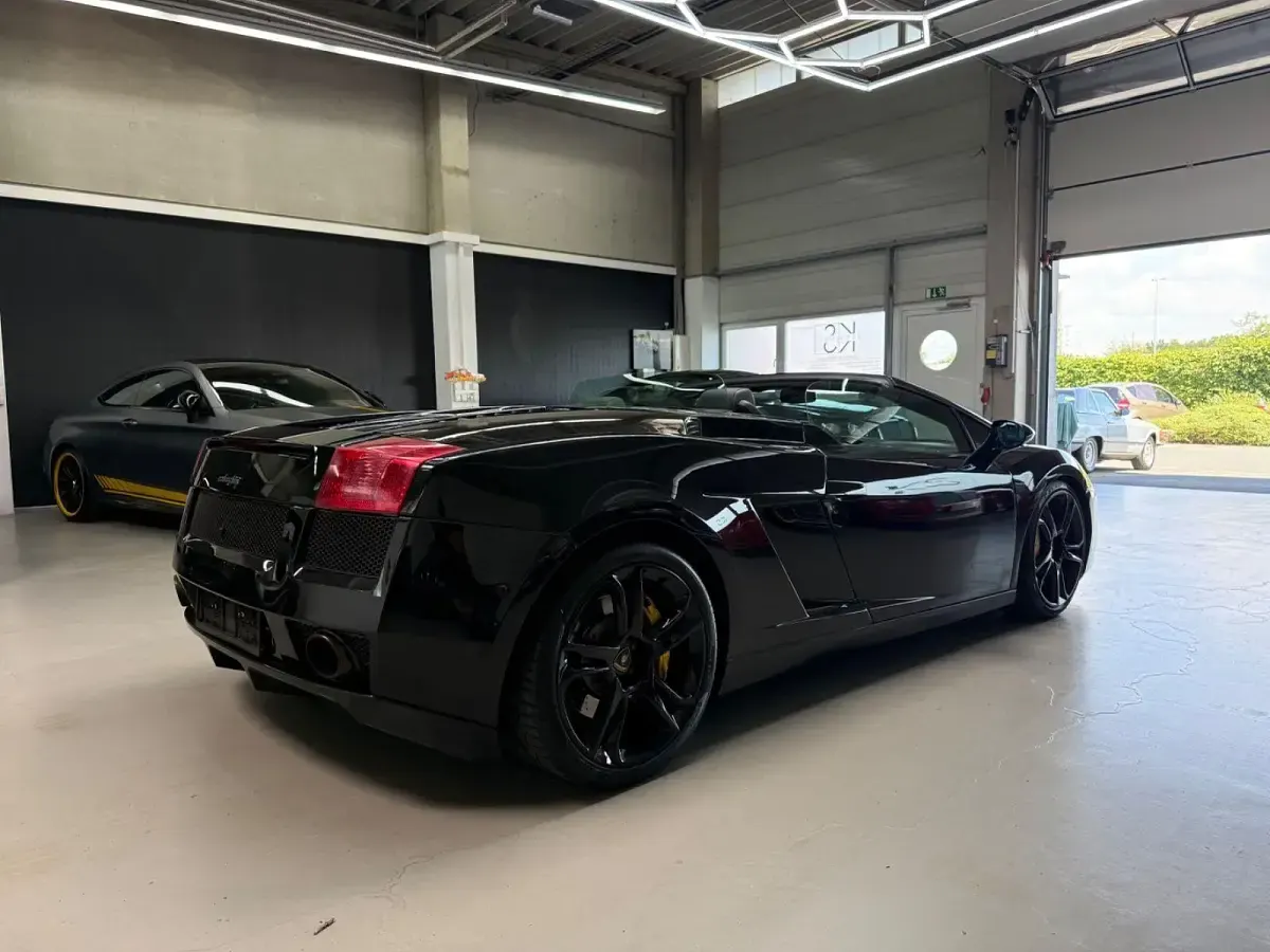 Gebraucht Lamborghini Gallardo 519 PS (381 kW) 2006 Schwarz Cabrio