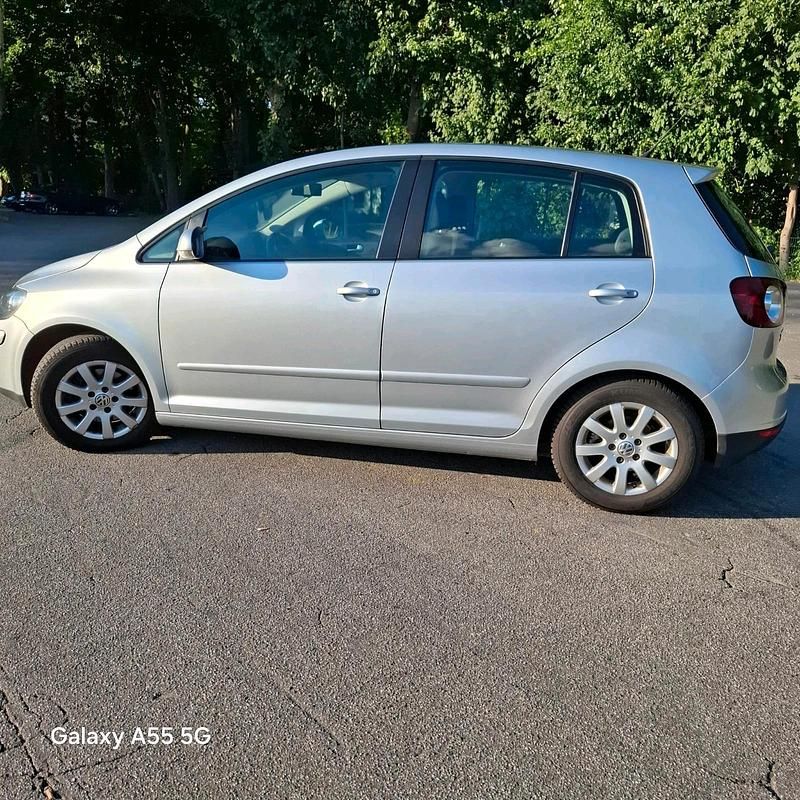 Silber Gebraucht 2006 VW Golf Plus Cross Comfortline Van / Kleinbus | 4.800 € (Guter Preis) - Bild 1/4
