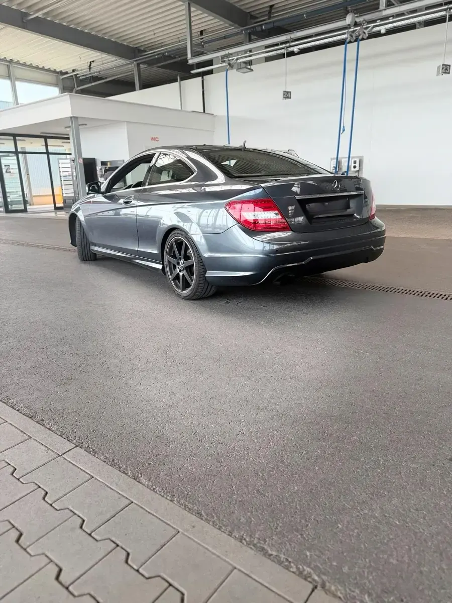 Gebraucht Mercedes C220 AMG line 170 PS (125 kW) 2013 Coupé