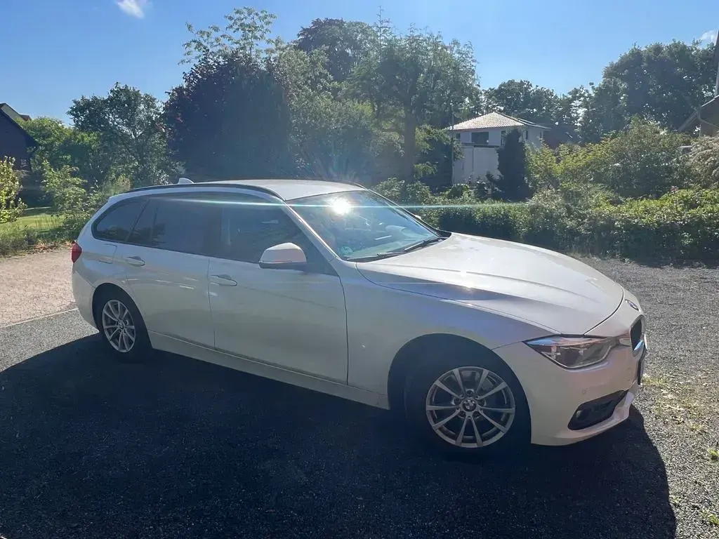 Gebraucht BMW 318 Advantage 150 PS (110 kW) 2016 Weiß Kombi