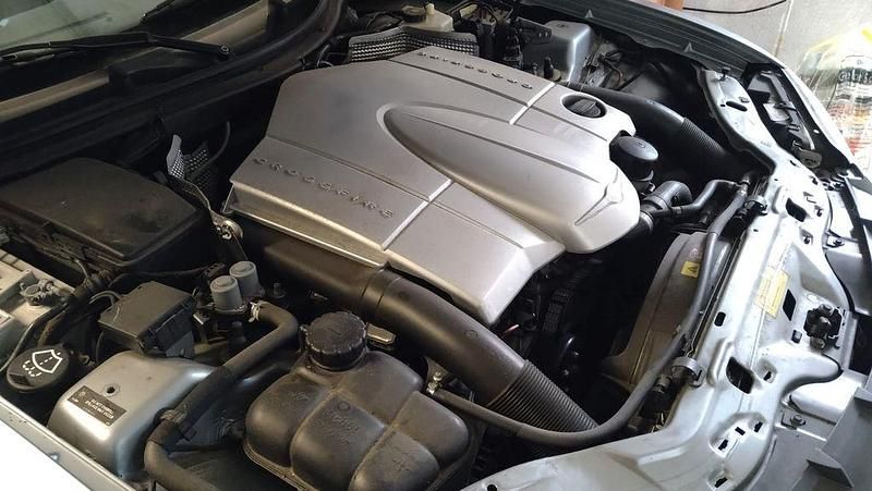 Second-hand Chrysler Crossfire 218 CP (160 kW) 2006 Gri Coupe