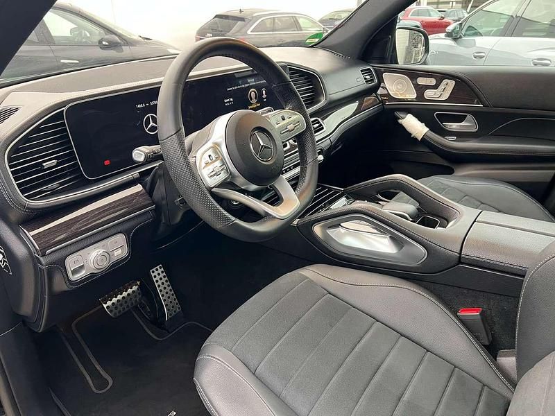 Gebraucht Mercedes GLE300 272 PS (200 kW) 2022 Ung. schwarz  unilack SUV