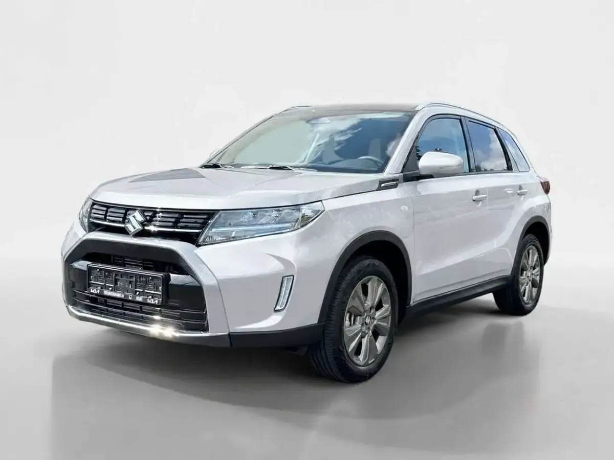 Neu Suzuki Vitara Club 129 PS (94 kW) 2026 Silber SUV
