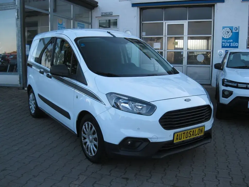 Gebraucht Ford Transit Trend 101 PS (74 kW) 2019 Weiß Van / Kleinbus
