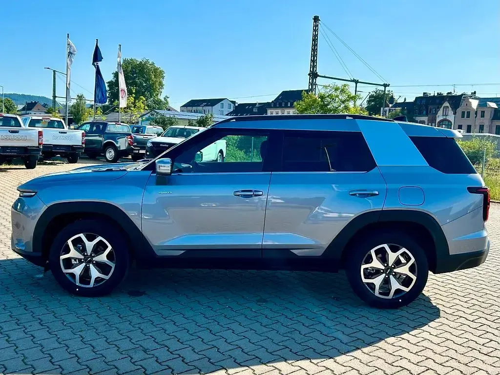 Neu KGM Torres 163 PS (119 kW) 2026 Silber SUV