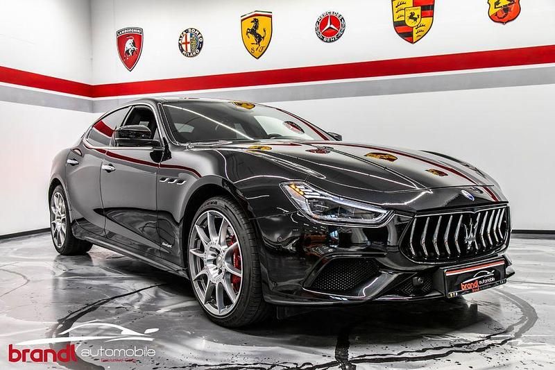 Gebraucht Maserati Ghibli 349 PS (256 kW) 2019 Schwarz Coupé