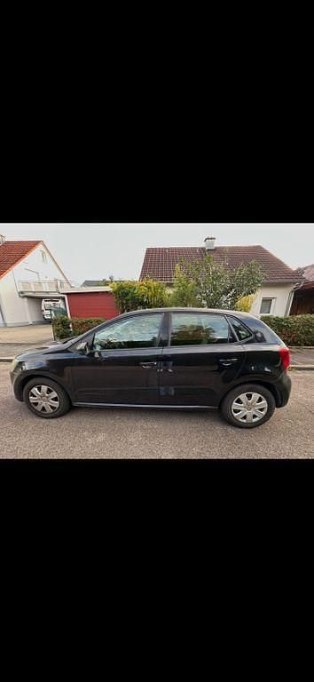 Usado VW Polo 69 HP (50 kW) 2011 Preto Citadino
